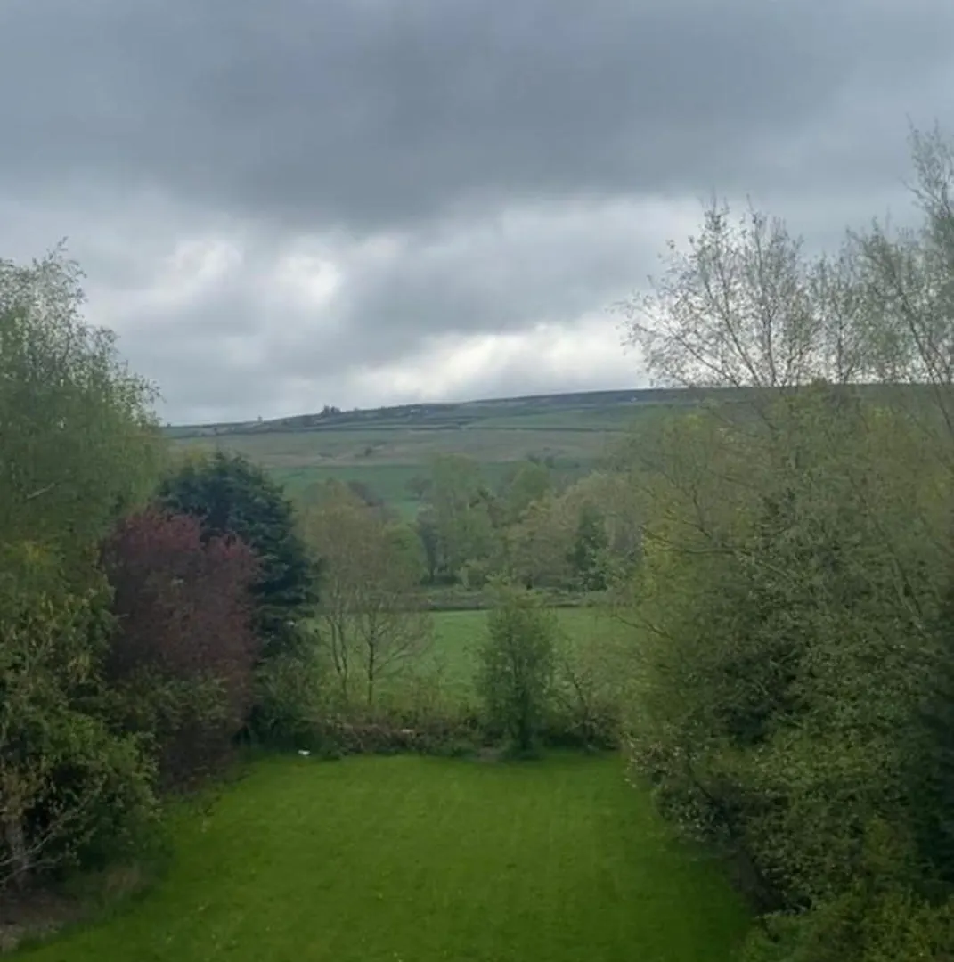 5 Bedroom Detached Family Home Earby